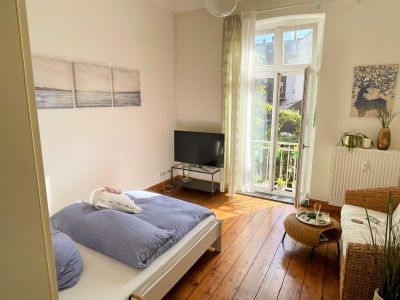 Sanierte Altbau-Wohnung in super Lage Unterbilk/Medienhafen