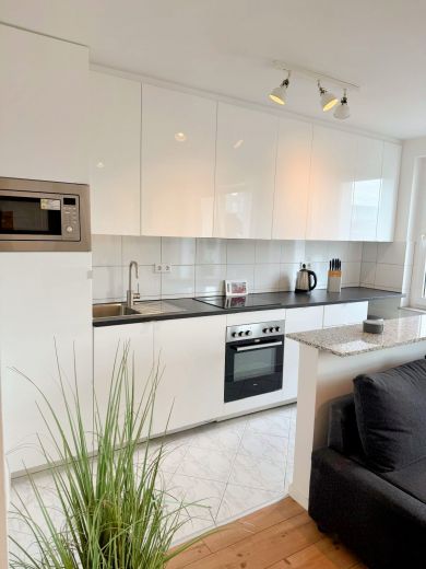 2-Zimmer Wohnung mit Balkon in Parallel-Stra&szlig;e zur K&ouml;nigsallee