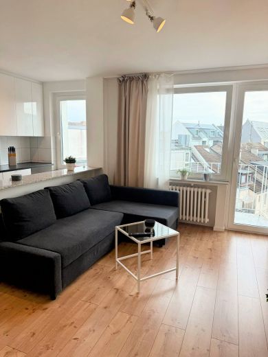 2-Zimmer Wohnung mit Balkon in Parallel-Stra&szlig;e zur K&ouml;nigsallee