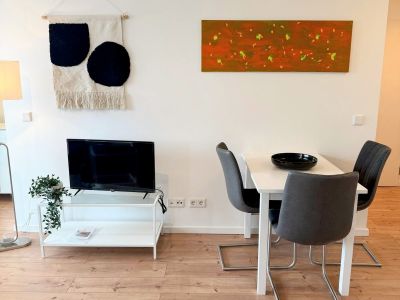 2-Zimmer Wohnung mit Balkon in Parallel-Stra&szlig;e zur K&ouml;nigsallee