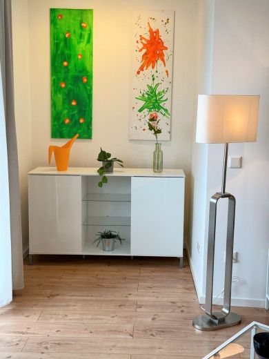 2-Zimmer Wohnung mit Balkon in Parallel-Stra&szlig;e zur K&ouml;nigsallee