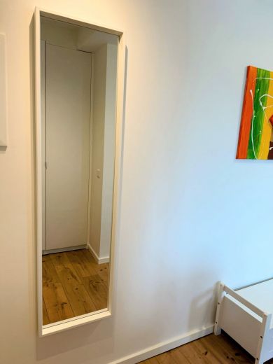2-Zimmer Wohnung mit Balkon in Parallel-Stra&szlig;e zur K&ouml;nigsallee