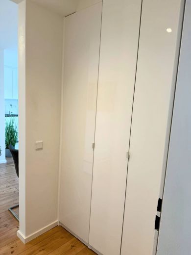 2-Zimmer Wohnung mit Balkon in Parallel-Stra&szlig;e zur K&ouml;nigsallee