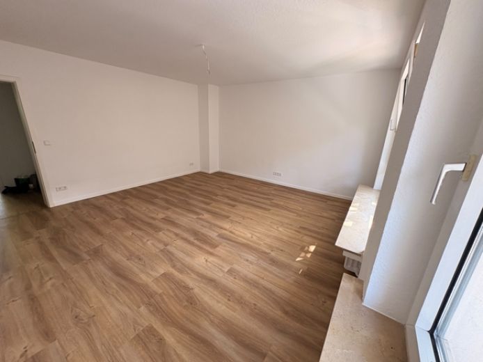 R&uuml;ttenscheider Stern! Sonnige 3 Zimmer Wohnung mit Balkon und Loggia - frisch renoviert -