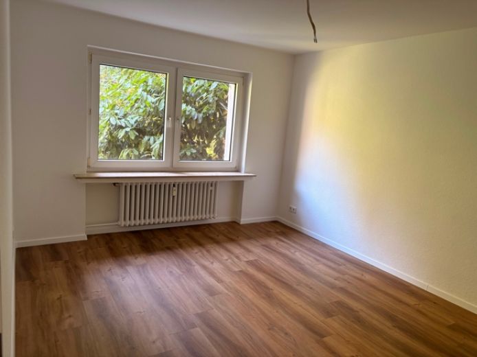 R&uuml;ttenscheider Stern! Sonnige 3 Zimmer Wohnung mit Balkon und Loggia - frisch renoviert -