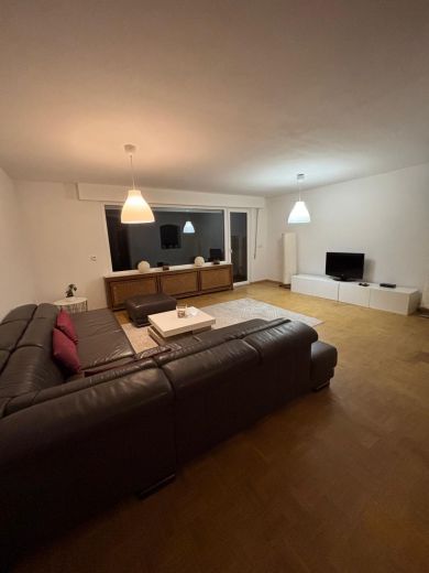 Exklusives m&ouml;bliertes Einfamilienhaus in K&ouml;ln
