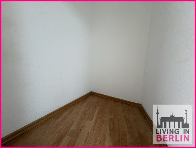 Gem&uuml;tliche Dachgeschosswohnung in Zehlendorf - Befristet!