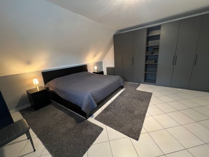 Gro&szlig;z&uuml;giges Wohnen auf Zeit: M&ouml;bliertes 3-Zimmer-Apartment in Bestlage M&uuml;ngersdorf 3- 12 Monate ab sofort