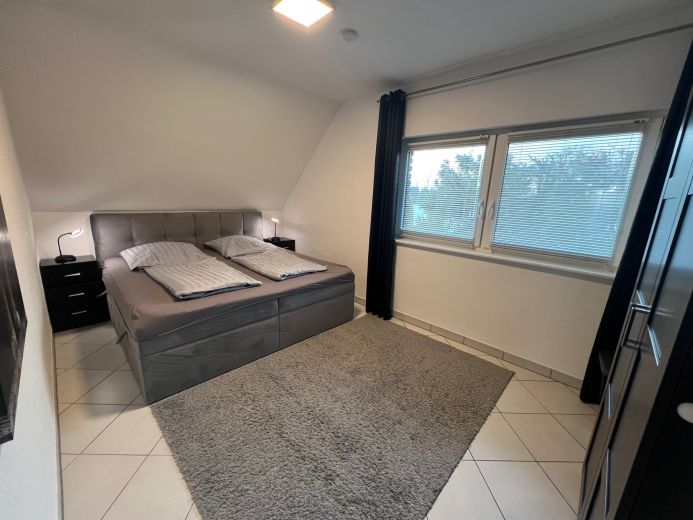 Gro&szlig;z&uuml;giges Wohnen auf Zeit: M&ouml;bliertes 3-Zimmer-Apartment in Bestlage M&uuml;ngersdorf 3- 12 Monate ab sofort