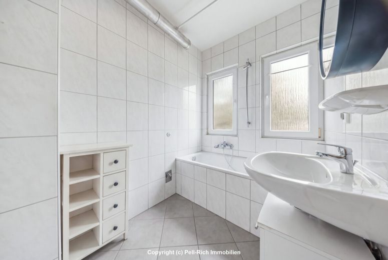 GEM&Uuml;TLICH: Helle 2-Zimmer-Wohnung in ruhiger Lage von Karlsruhe-Knielingen