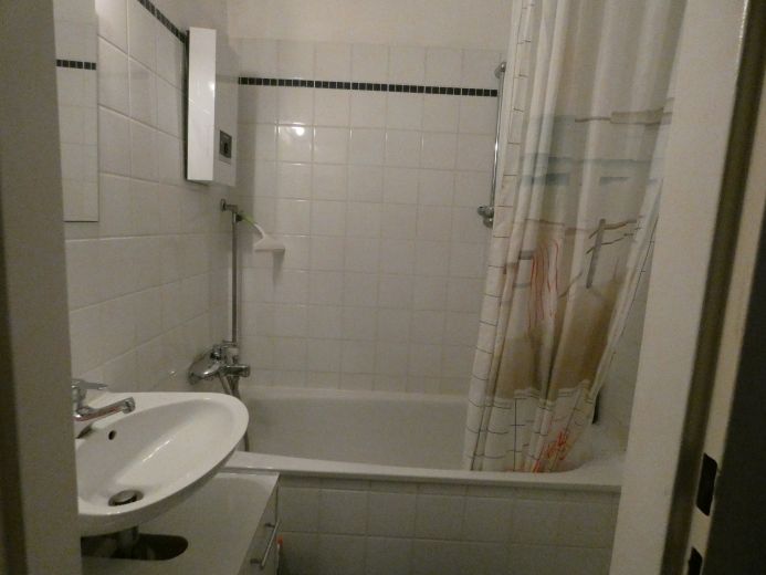 M&ouml;bliertes Ein-Zimmer-Apartment in ruhiger und zentraler Lage