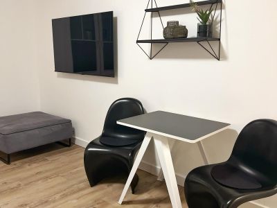 Stilvolles Ambiente, Zentrale Lage: Ihr neues Zuhause in einer luxuri&ouml;s sanierten Wohnung