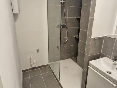Stilvolles Ambiente, Zentrale Lage: Ihr neues Zuhause in einer luxuri&ouml;s sanierten Wohnung