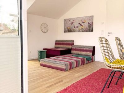 M&ouml;blierte 2-Zimmer-Wohnung mit Dachterrasse in Rosenheim