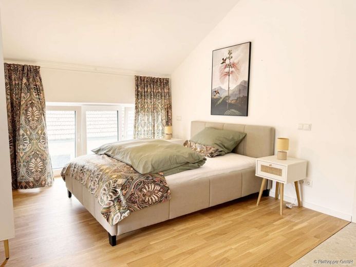 M&ouml;blierte 2-Zimmer-Wohnung mit Dachterrasse in Rosenheim