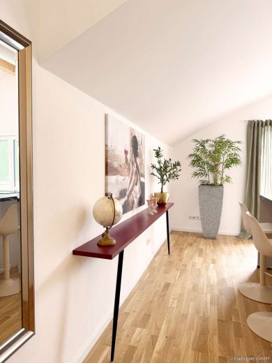 M&ouml;blierte 2-Zimmer-Wohnung mit Dachterrasse in Rosenheim