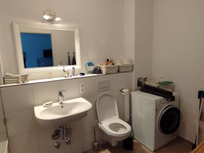 Sch&ouml;ne m&ouml;blierte 2-ZImmerwohnung