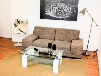 Bilk: stilvolle 2-Zimmer Wohnung mit Terrasse