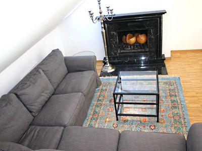 Penthouse-Loft-Wohnung &uuml;ber zwei Ebenen in Toplage von Oberkassel