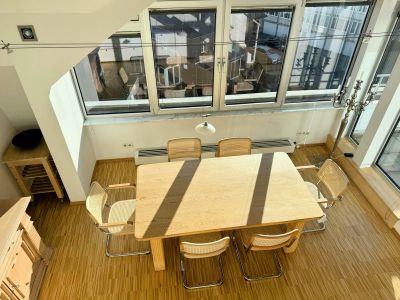 Penthouse-Loft-Wohnung &uuml;ber zwei Ebenen in Toplage von Oberkassel