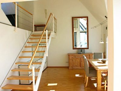 Penthouse-Loft-Wohnung &uuml;ber zwei Ebenen in Toplage von Oberkassel