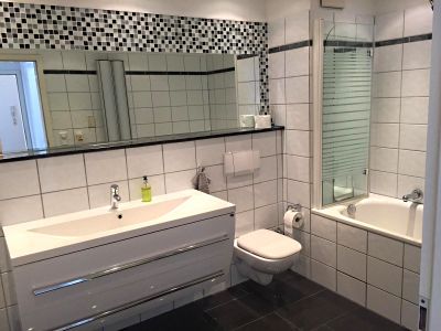 Penthouse-Loft-Wohnung &uuml;ber zwei Ebenen in Toplage von Oberkassel