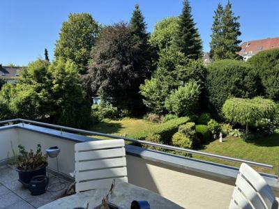Repr&auml;sentative Etagenwohnung  mit Balkon, Garage und Stellplatz - Landgericht/Klinikum/R&Uuml;-Stern!