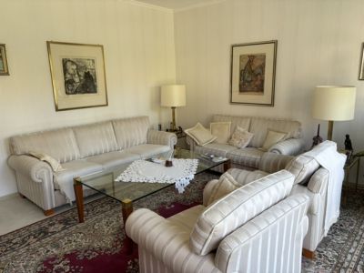 Repr&auml;sentative Etagenwohnung  mit Balkon, Garage und Stellplatz - Landgericht/Klinikum/R&Uuml;-Stern!
