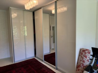 Repr&auml;sentative Etagenwohnung  mit Balkon, Garage und Stellplatz - Landgericht/Klinikum/R&Uuml;-Stern!