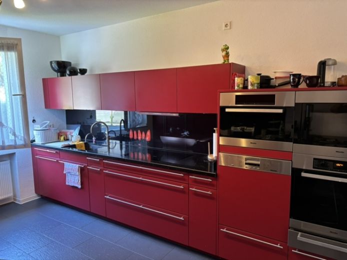 Repr&auml;sentative Etagenwohnung  mit Balkon, Garage und Stellplatz - Landgericht/Klinikum/R&Uuml;-Stern!