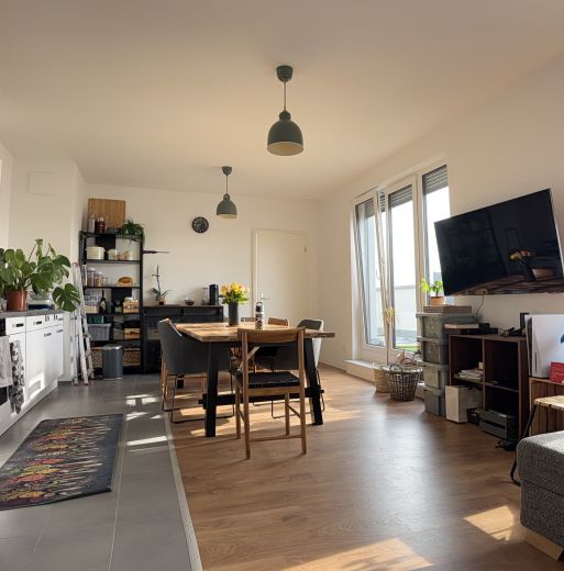 Gro&szlig;z&uuml;gige m&ouml;blierte 4-Zimmer-Wohnung mit Dachterrasse & Tiefgarage