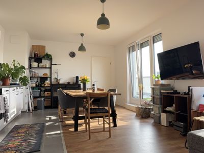 Gro&szlig;z&uuml;gige m&ouml;blierte 4-Zimmer-Wohnung mit Dachterrasse & Tiefgarage