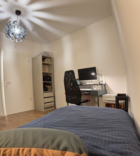 Gro&szlig;z&uuml;gige m&ouml;blierte 4-Zimmer-Wohnung mit Dachterrasse & Tiefgarage