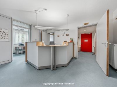 PRAXISVIELFALT: Vielseitig nutzbare Praxisfl&auml;che mit Behandlungs-, OP- und R&ouml;ntgenbereich