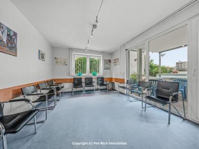 PRAXISVIELFALT: Vielseitig nutzbare Praxisfl&auml;che mit Behandlungs-, OP- und R&ouml;ntgenbereich