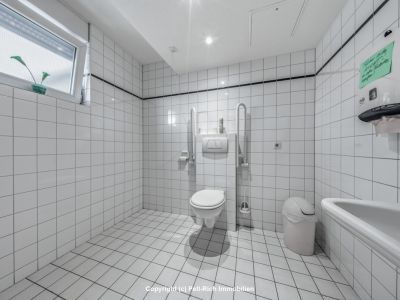 PRAXISVIELFALT: Vielseitig nutzbare Praxisfl&auml;che mit Behandlungs-, OP- und R&ouml;ntgenbereich