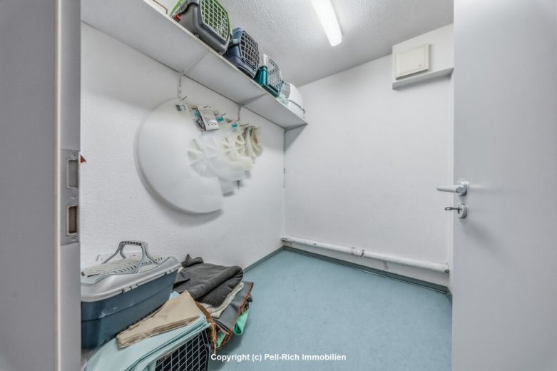PRAXISVIELFALT: Vielseitig nutzbare Praxisfl&auml;che mit Behandlungs-, OP- und R&ouml;ntgenbereich