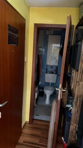 Gro&szlig;z&uuml;giges Apartment mit abgetrennter K&uuml;che  in Essen-Frohnhausen zum 01.09.25!