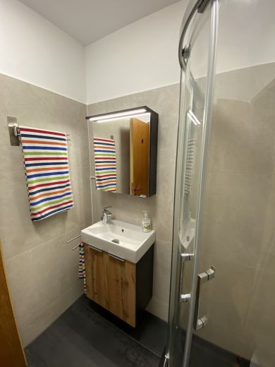 Komplett modernisierte 2-Raum-Wohnung f&uuml;r 1 Person