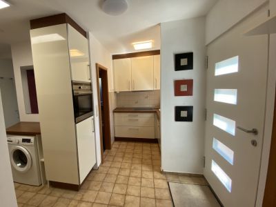 Komplett modernisierte 2-Raum-Wohnung f&uuml;r 1 Person