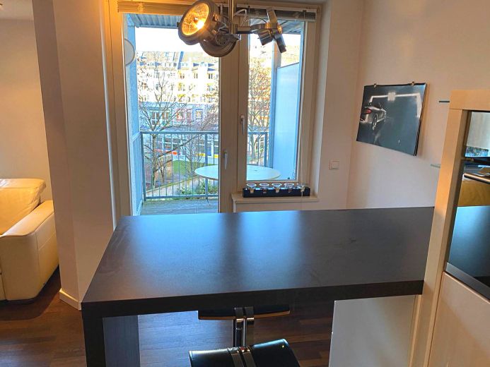 Schicke 2-Zimmer Wohnung mit Balkon in Pempelfort
