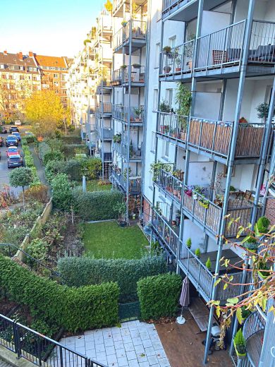 Schicke 2-Zimmer Wohnung mit Balkon in Pempelfort