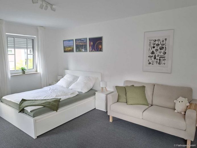 M&ouml;bliertes Apartment mit Balkon in Rosenheim