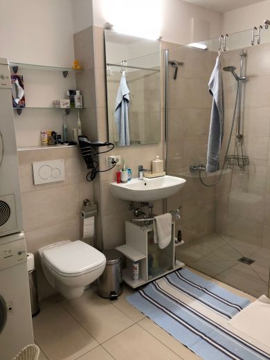 Top Wohnung komplett eingerichtet