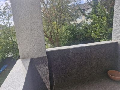 Ab sofort! Sch&ouml;ne  3,5 Zimmerwohnung mit Balkon und Gartenmitnutzung!