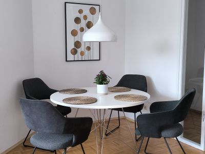 Helle 2,5 Zi. Dachwohnung in Gerresheim