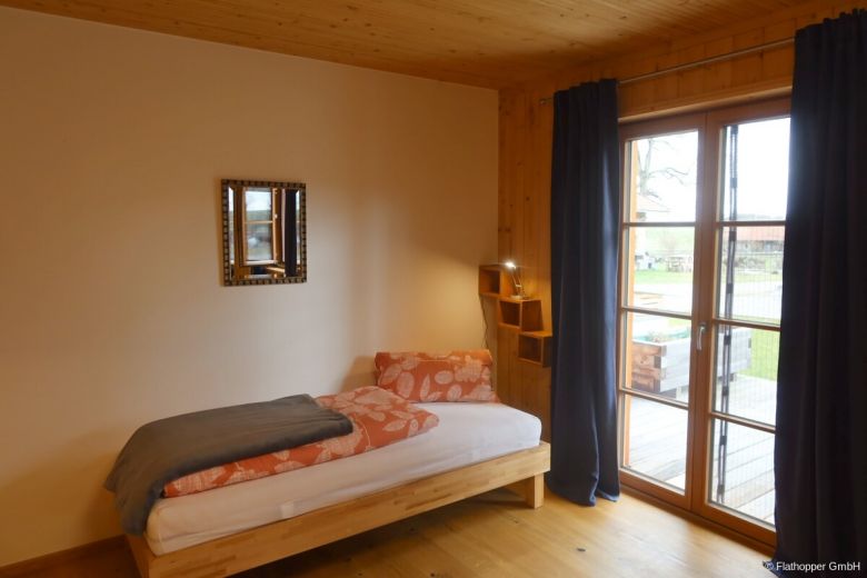 Gem&uuml;tliches Apartment mit Terrasse im Holzhaus - Baiernrain bei Otterfing