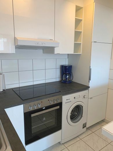 N&auml;he K&Ouml;: Moderne 2-Zimmer Wohnung mit 2 Balkonen