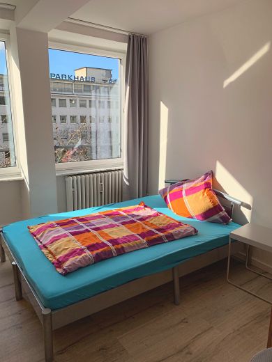 N&auml;he K&Ouml;: Moderne 2-Zimmer Wohnung mit 2 Balkonen