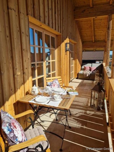 M&ouml;blierte 3,5-Zimmer-Wohnung mit Balkon in Bernau am Chiemsee